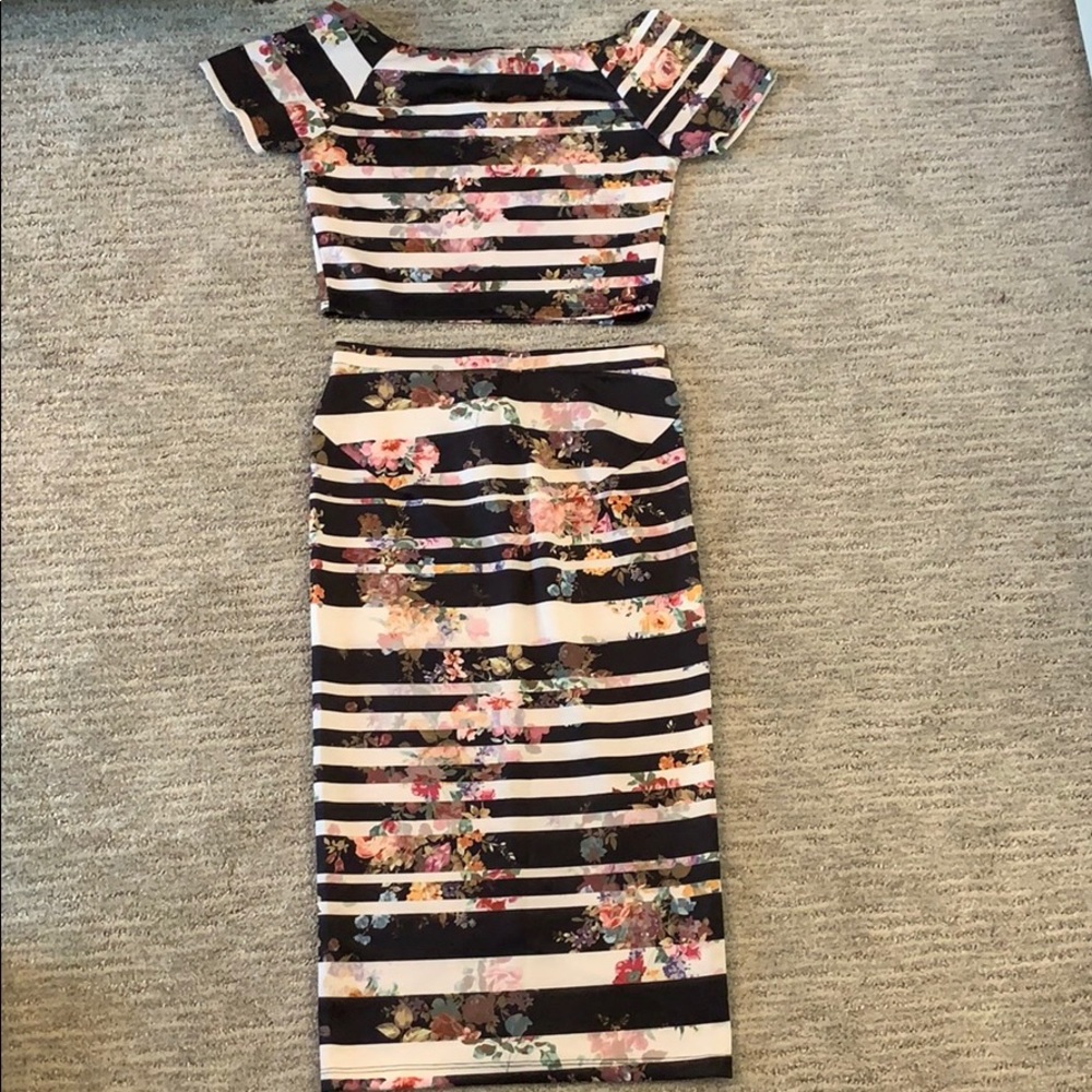 Black & White Striped 2-Piece Set, Size Small